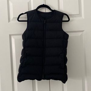 Black Lulu lemon puffer vest
